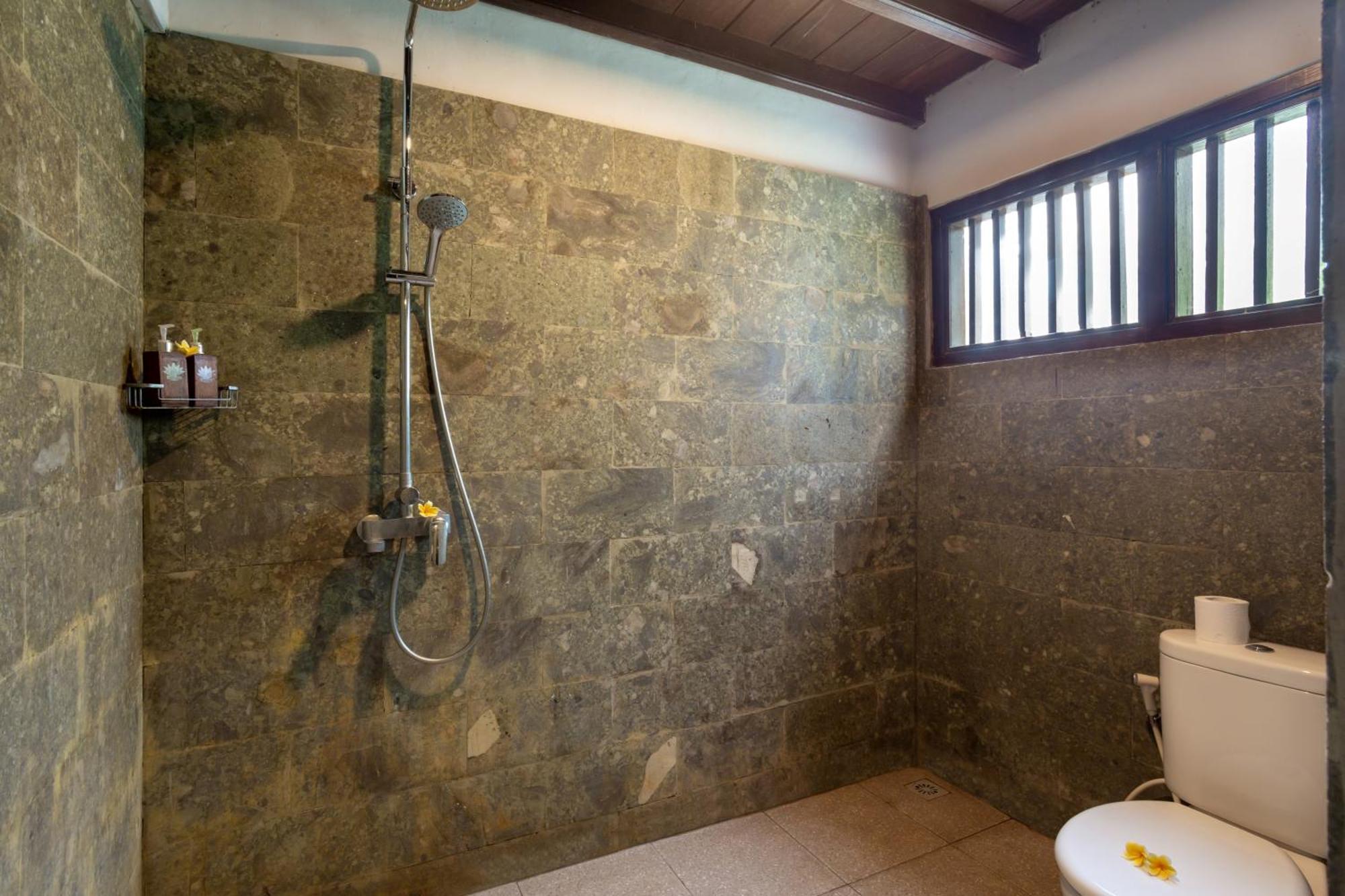 Rahayu Suites Monkey Forest Ubud Rum bild